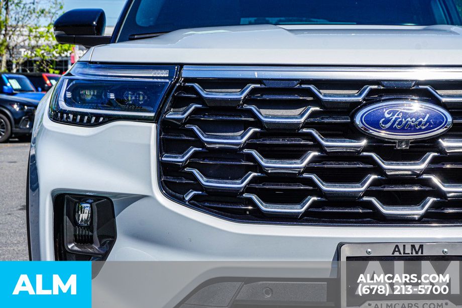 Used 2025 White Ford Platinum image 12