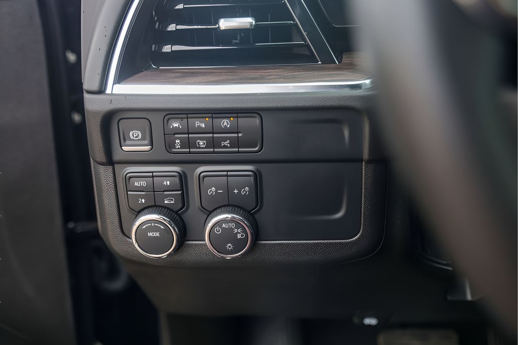 Used Car 2025 Chevrolet Tahoe  Lt For Sale Under $60,000 In Austin, Texas