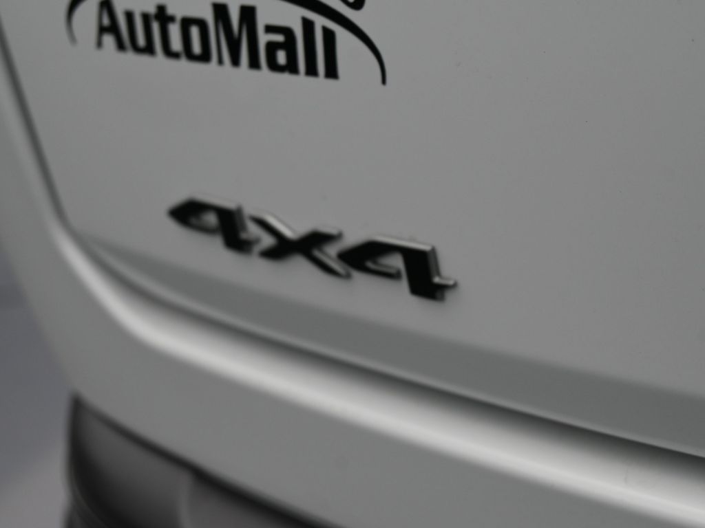 New 2026 Bright White Clearcoat Jeep Summit image 31