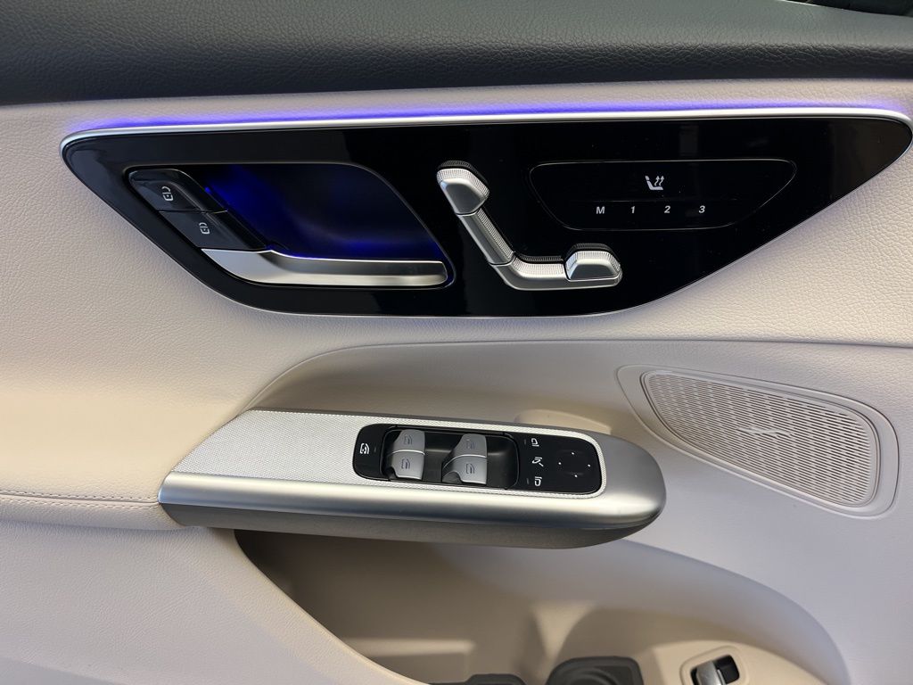 Thumbnail: 2026 Mercedes-Benz GLC - 12