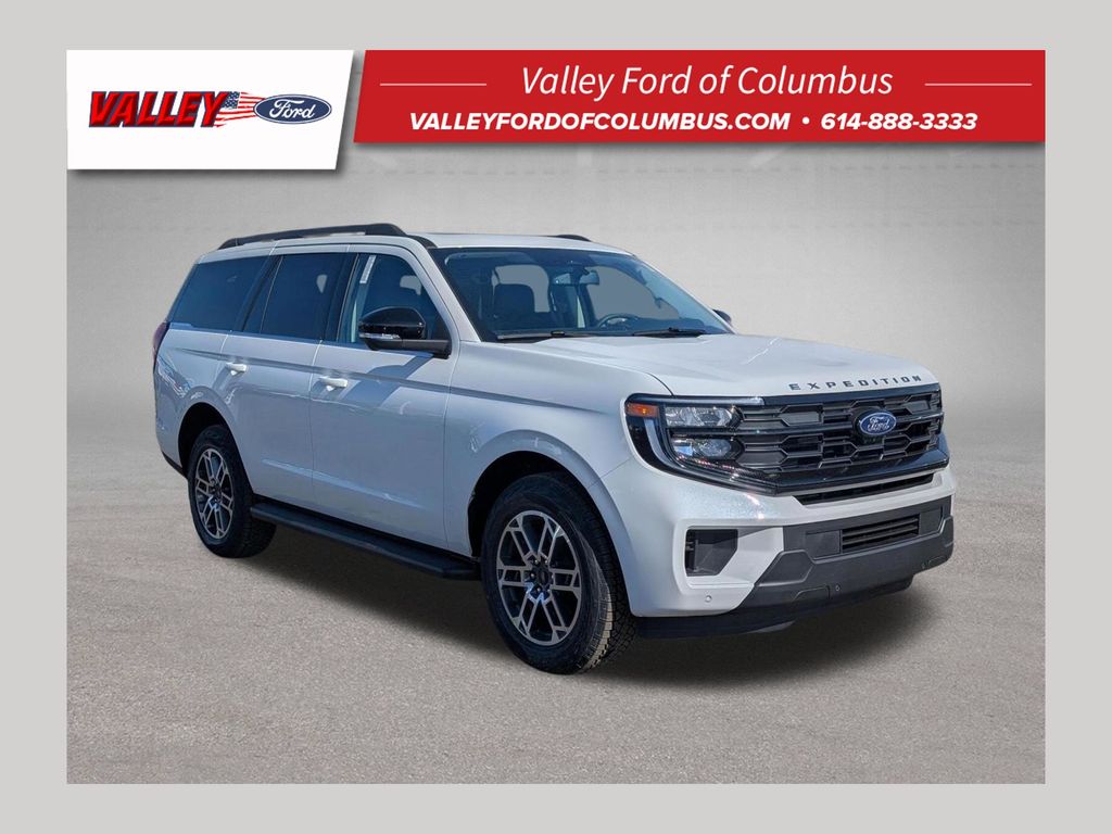White Metallic 2026 Ford Expedition SUV / Crossover Four-Wheel Drive Automatic