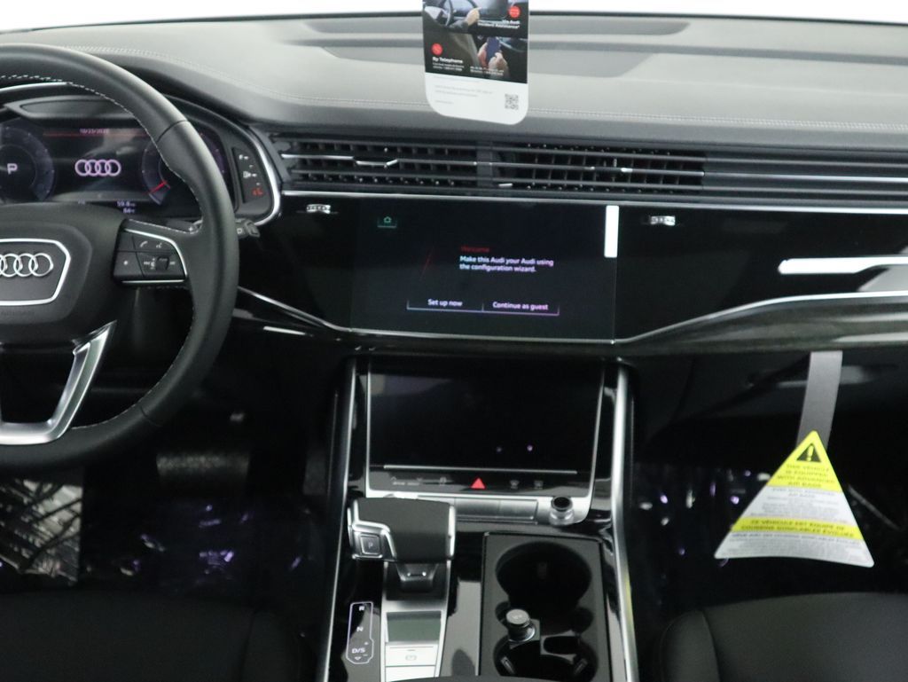 Thumbnail: 2025 Audi Q7 - 15