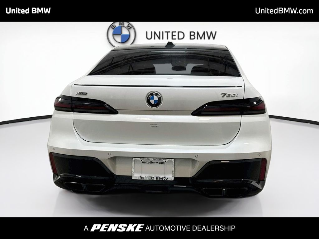 Thumbnail: 2024 BMW 7 Series - 6