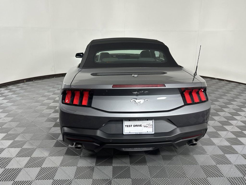 2024 Ford Mustang EcoBoost 6