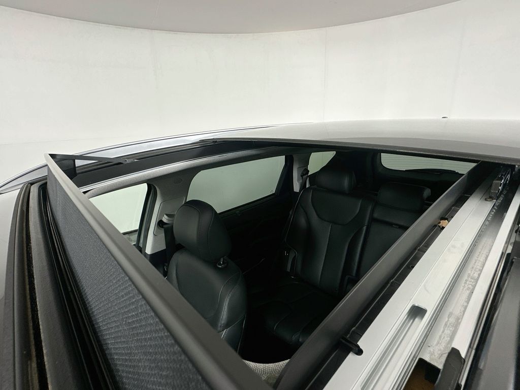 Thumbnail: 2021 Hyundai Santa Fe - 23