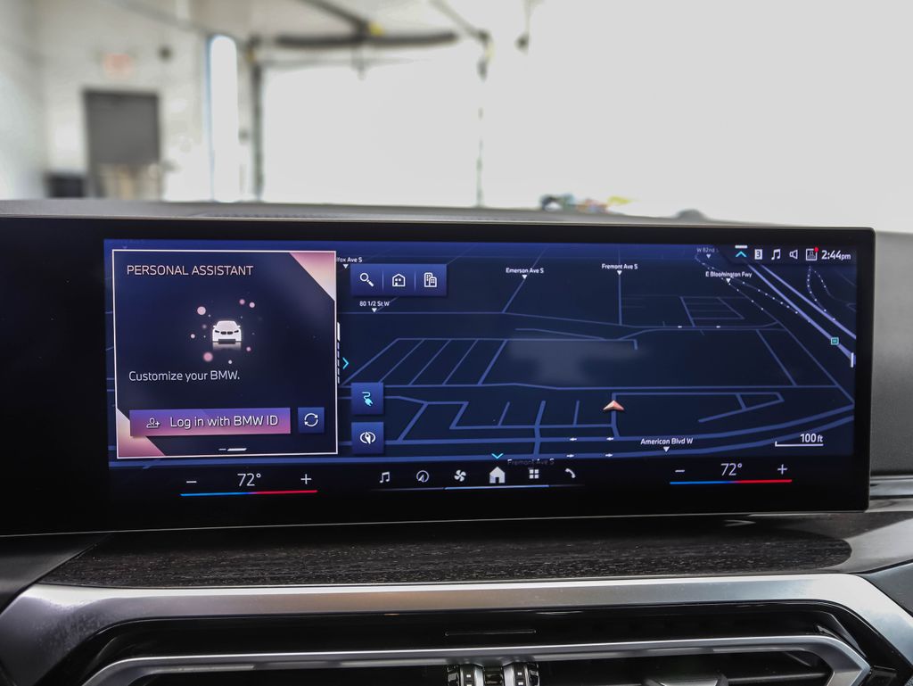 Thumbnail: 2024 BMW i4 - 15