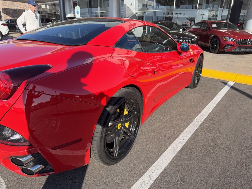 Thumbnail: 2013 Ferrari California - 5