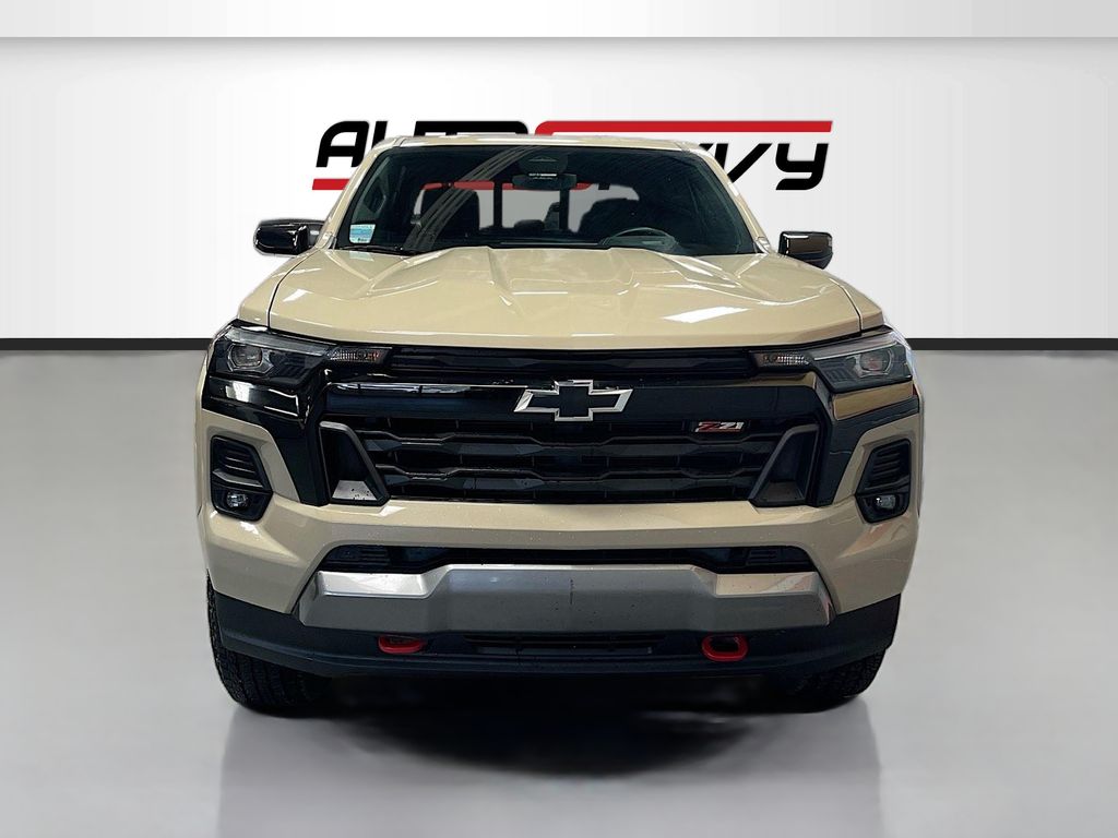 Used 2024 Sand Dune Metallic Chevrolet Z71 image 2