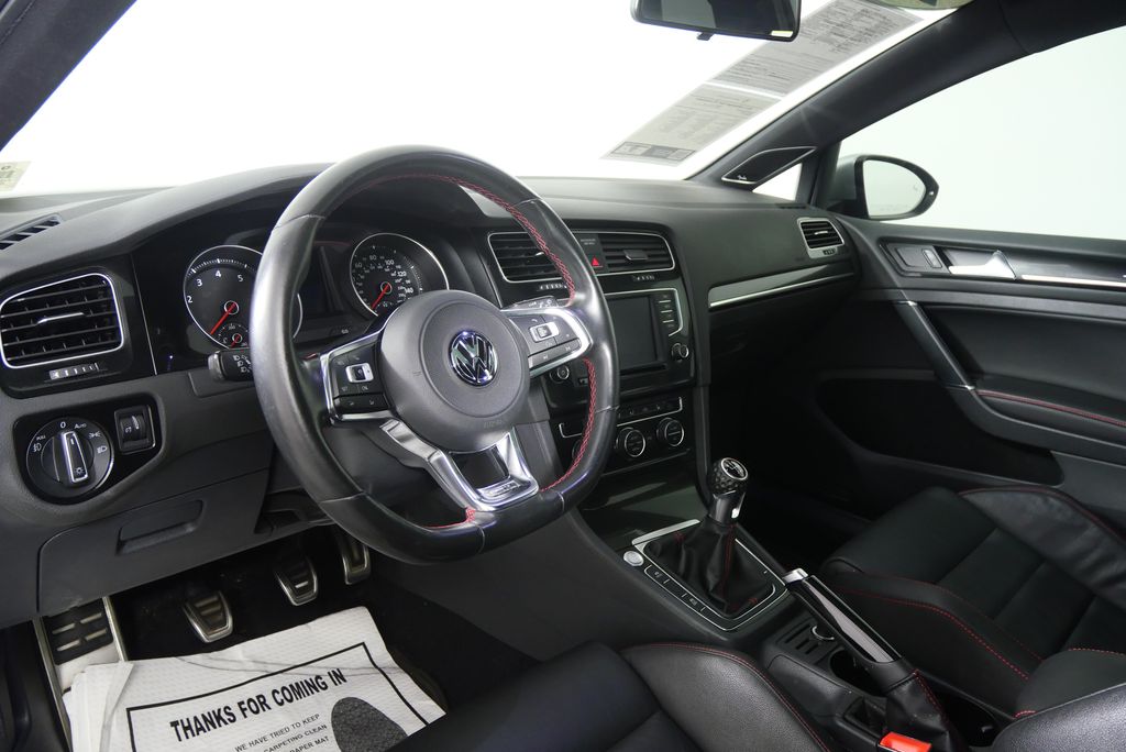 Thumbnail: 2017 Volkswagen Golf - 13