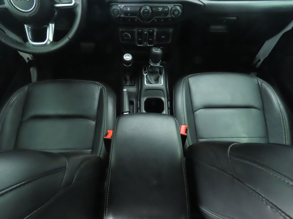 Thumbnail: 2018 Jeep Wrangler - 17