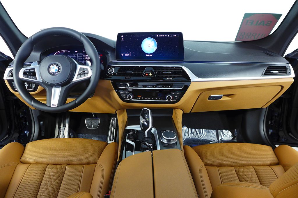 Thumbnail: 2023 BMW 5 Series - 24
