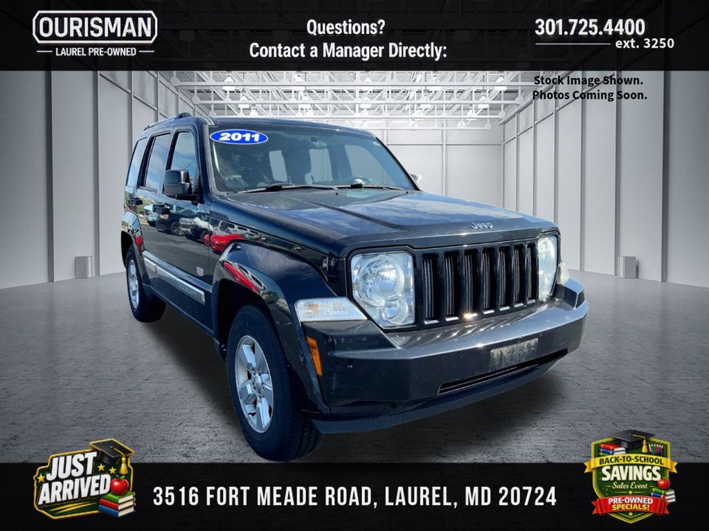 Brilliant Black Crystal Pearl 2011 Jeep Liberty SUV / Crossover 4X2 4-Speed Automatic