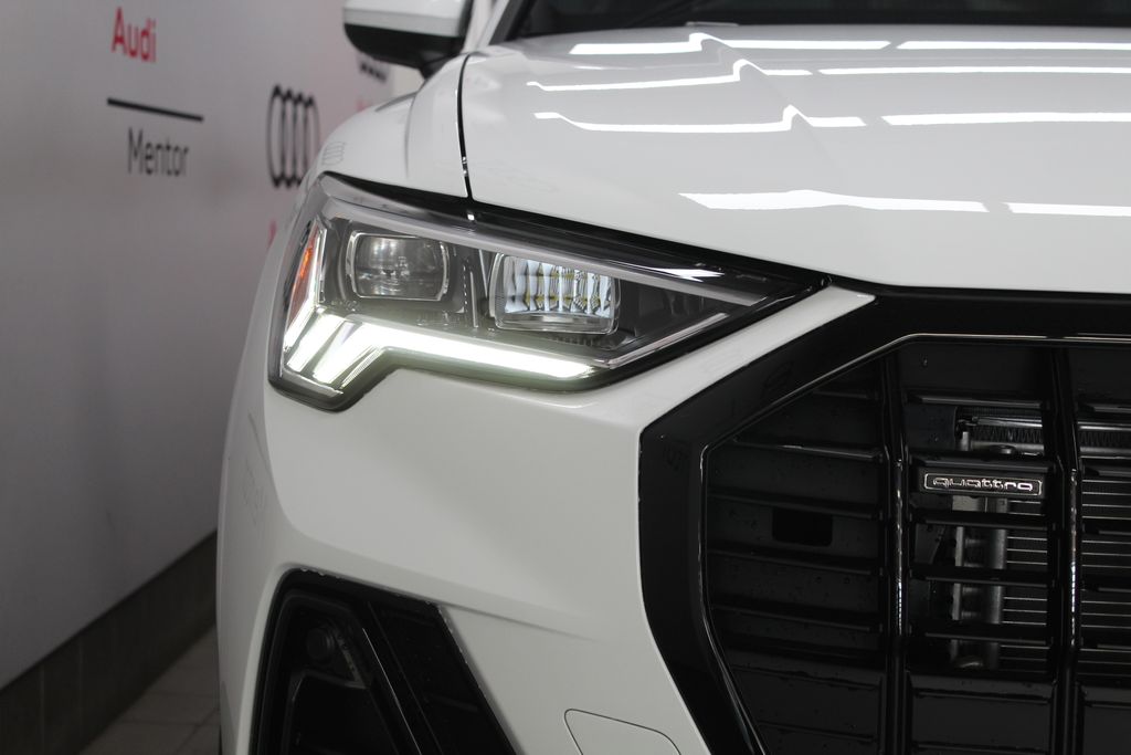 Thumbnail: 2025 Audi Q3 - 10