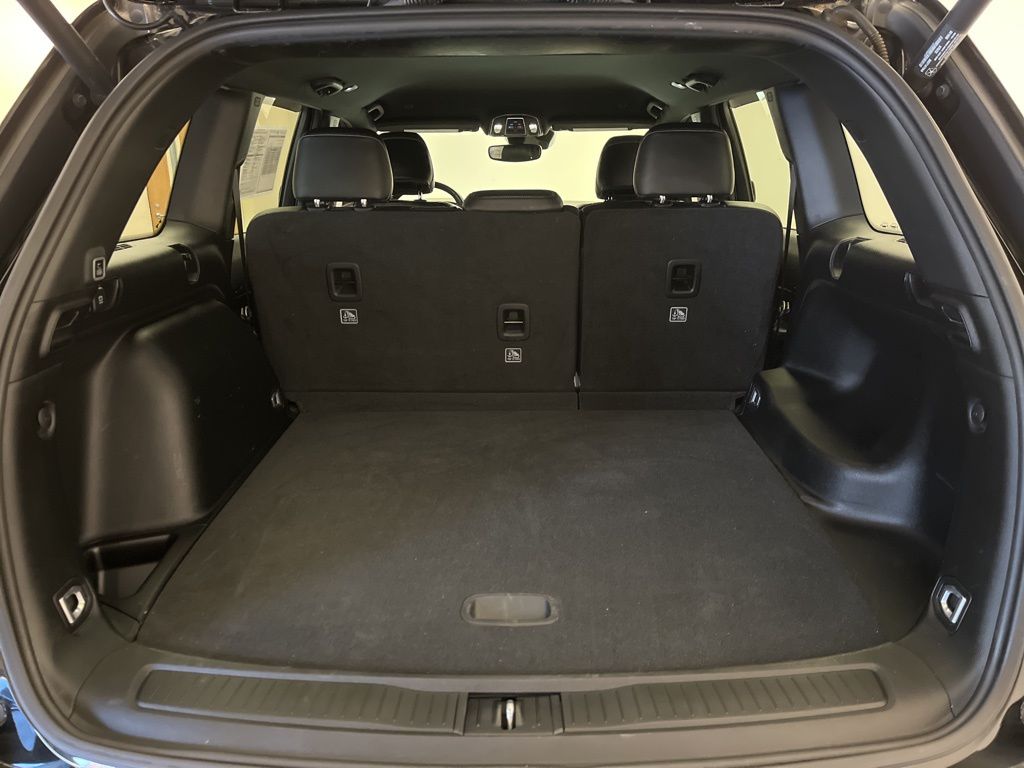 Thumbnail: 2022 Jeep Grand Cherokee - 26