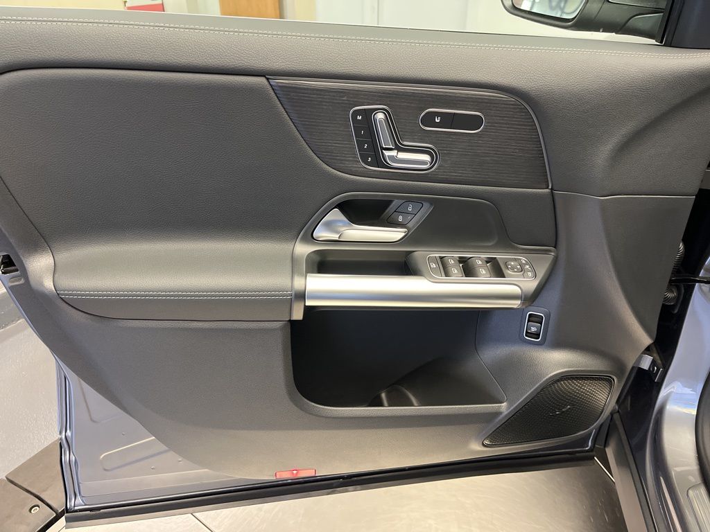 Thumbnail: 2026 Mercedes-Benz GLA - 11