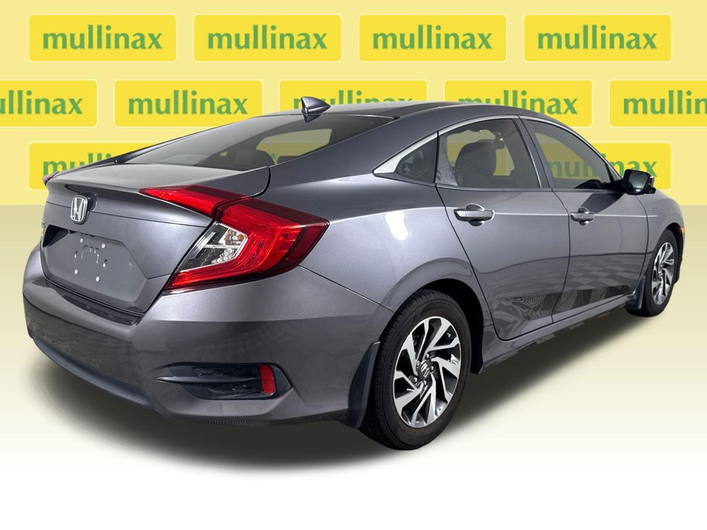 Used 2018  Honda EX image 4