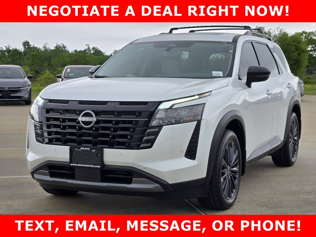 2026 Nissan Pathfinder SL