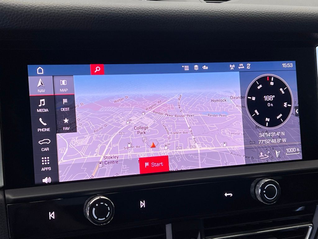 2024 Porsche Macan  13