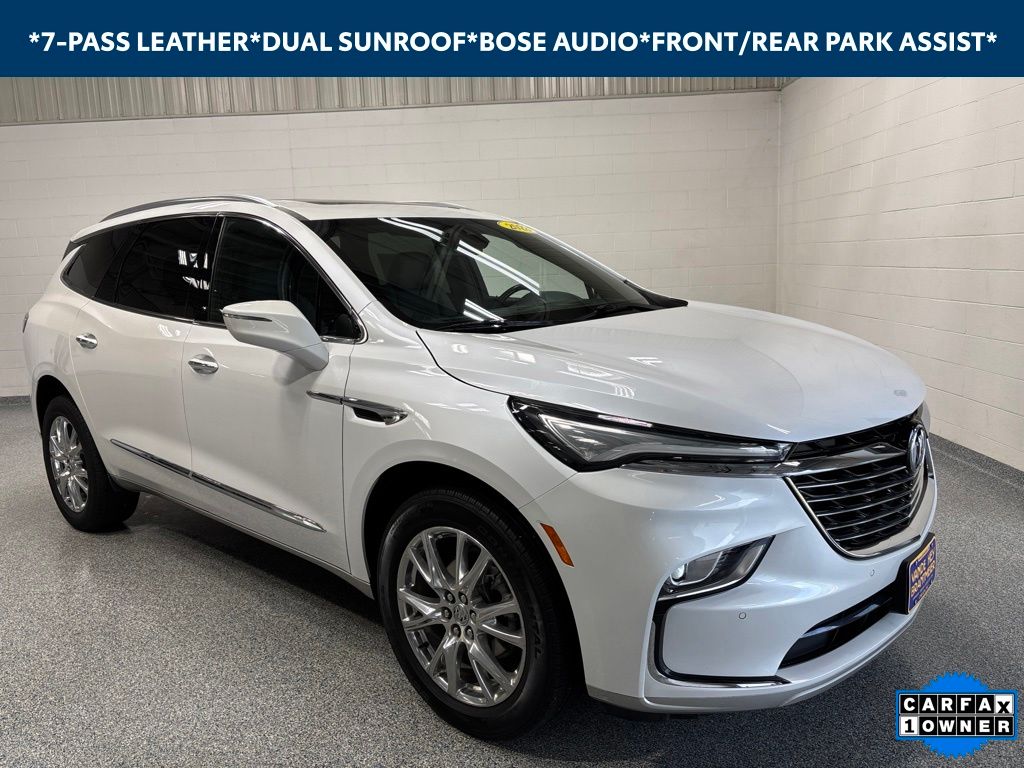 2023 Buick Enclave Essence AWD