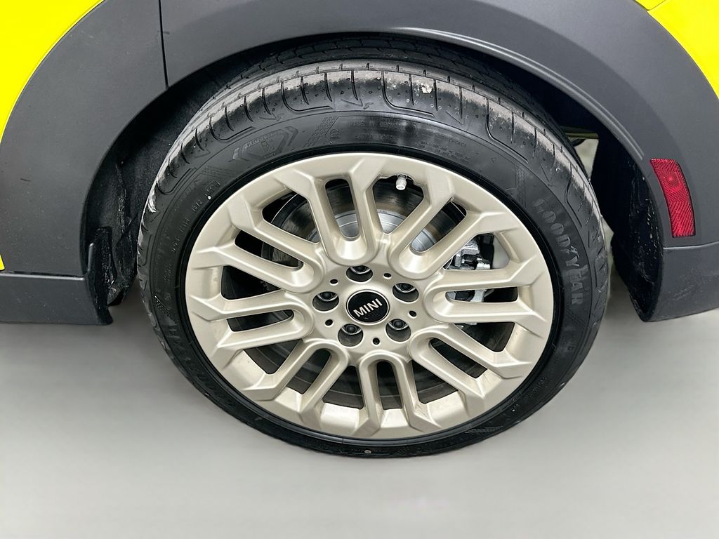 2025 MINI Cooper Hardtop S 22