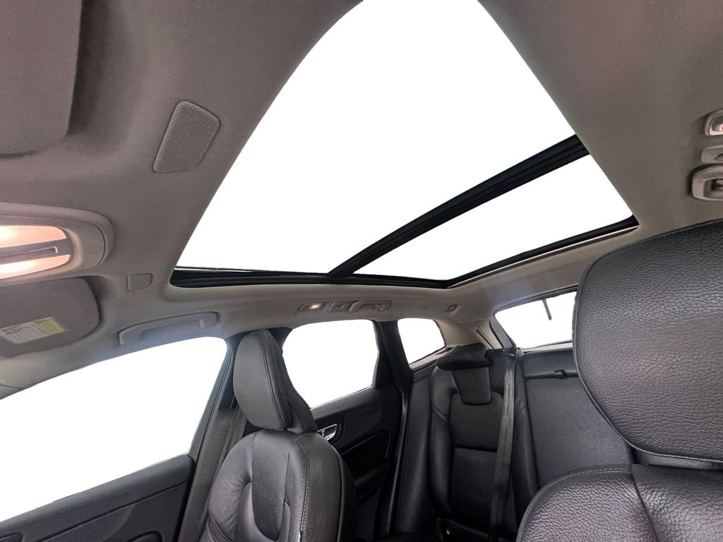 Used Car 2023 Volvo Xc60 Recharge Plug-in Hybrid  T8 Plus Bright Theme For Sale Under $40,000 In Round Rock, Texas