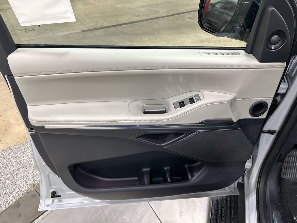 new 2026 Lincoln Navigator L car, priced at $111,115