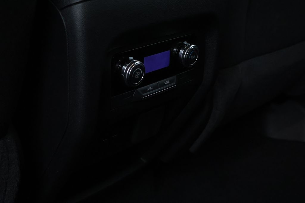 Thumbnail: 2025 GMC Acadia - 32