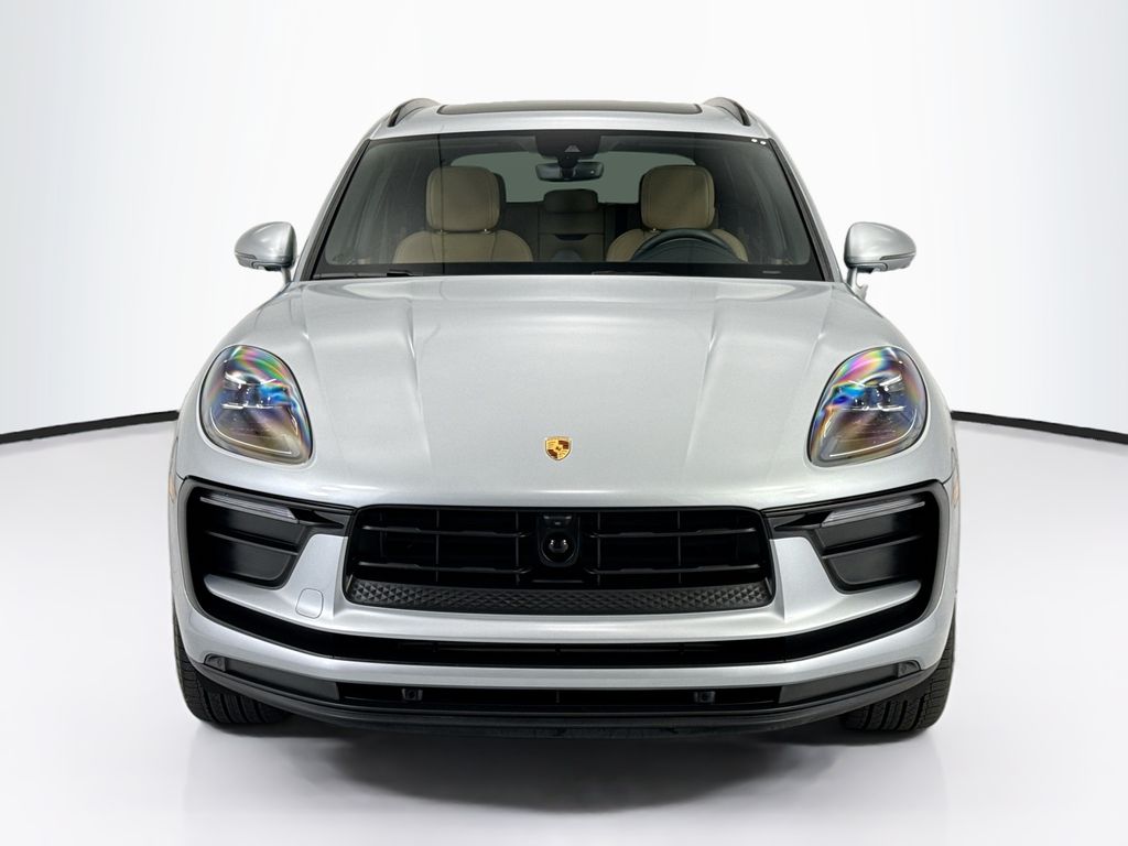 Thumbnail: 2025 Porsche Macan - 10