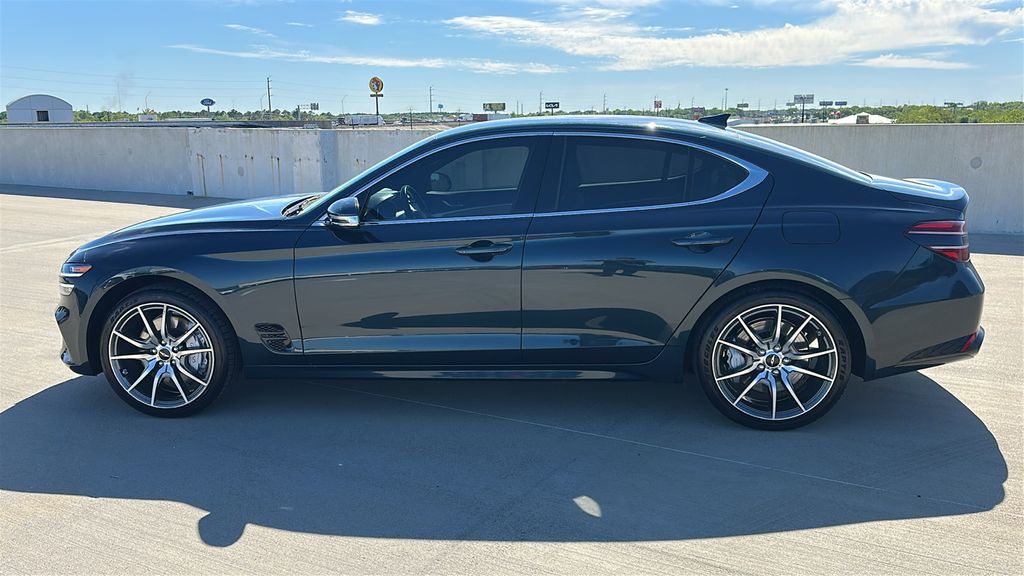 2024 Genesis G70 2.5T - 8
