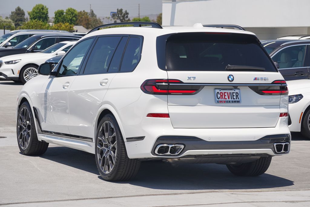 2025 BMW X7 M60i 7