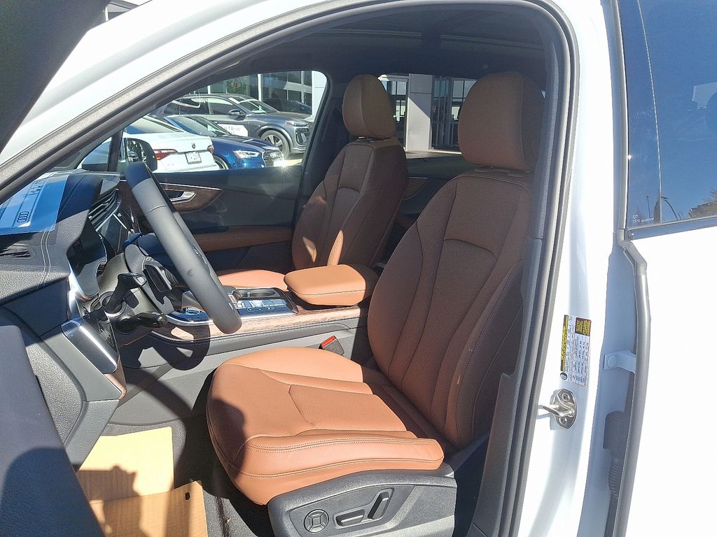 Thumbnail: 2026 Audi Q7 - 10