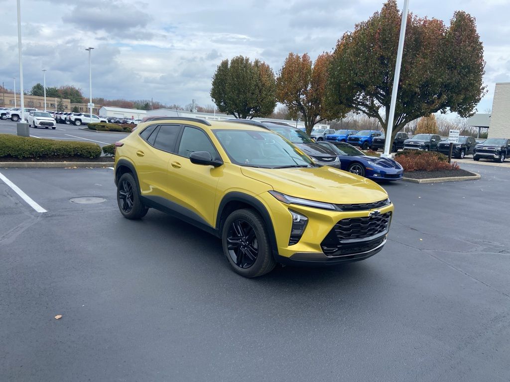 Thumbnail: 2024 Chevrolet Trax - 7