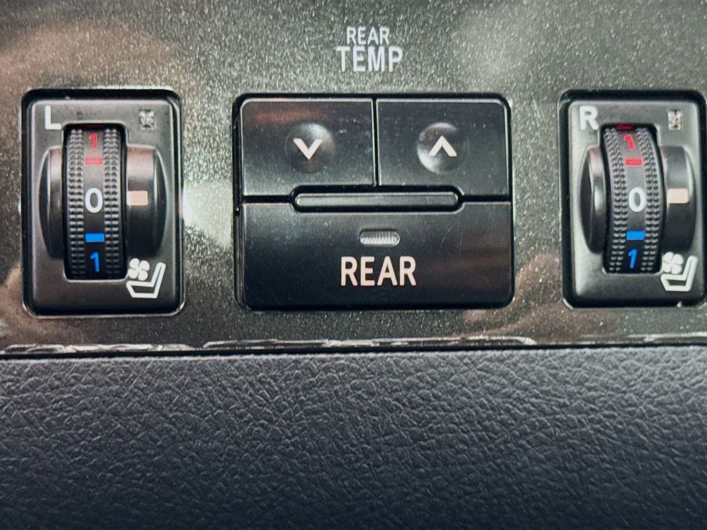 Used Car 2018 Toyota Sequoia  Platinum For Sale Under $35,000 In Austin, Texas