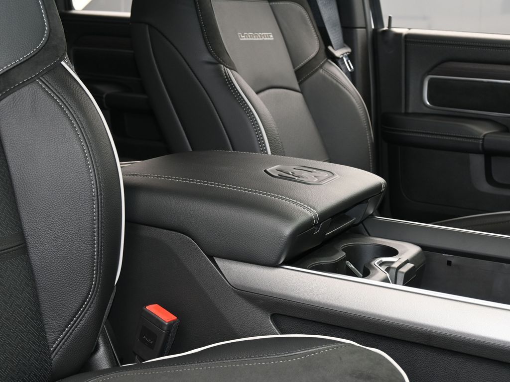 New 2026 Bright White Clearcoat Ram Laramie image 43