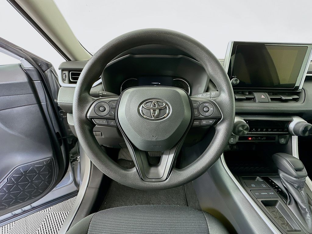 Thumbnail: 2025 Toyota RAV4 - 11