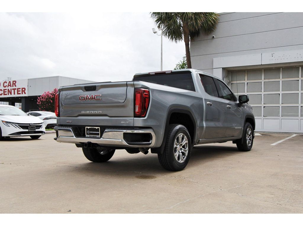 2025 GMC Sierra 1500 SLT - 3