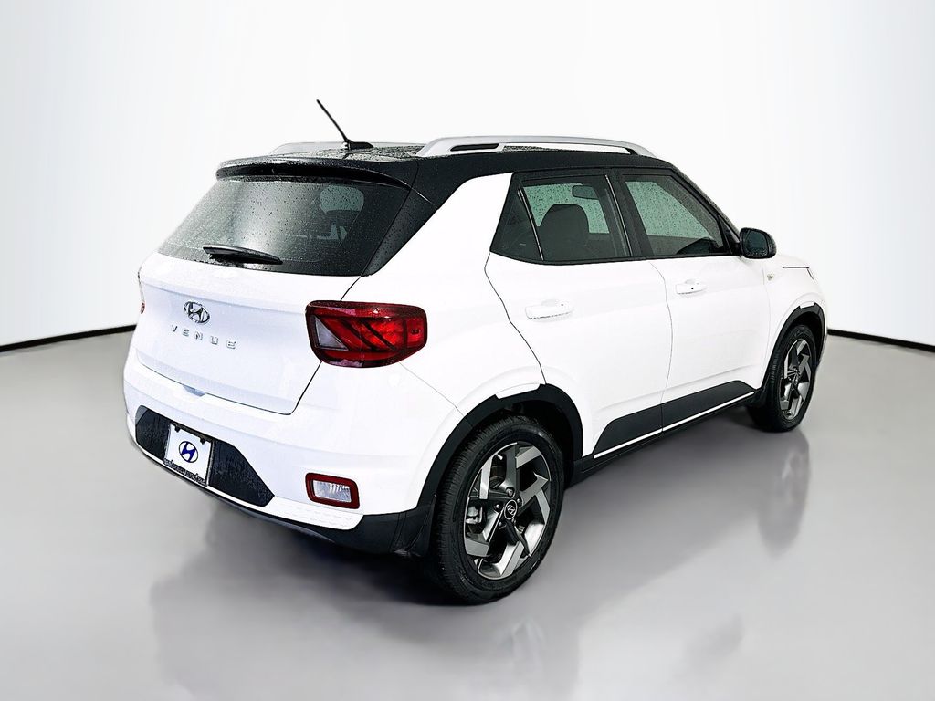 2024 Hyundai Venue Limited 5