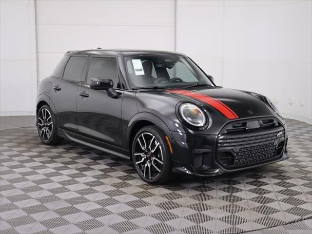 Thumbnail: 2026 MINI Cooper - 3