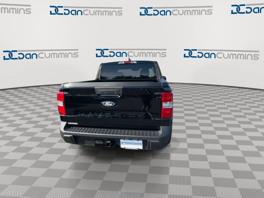 View vehicle photo 7