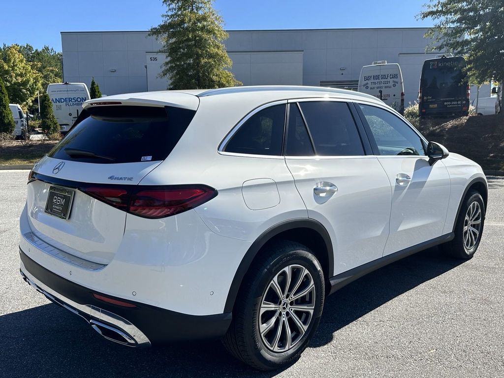 2023 Mercedes-Benz GLC GLC 300 8