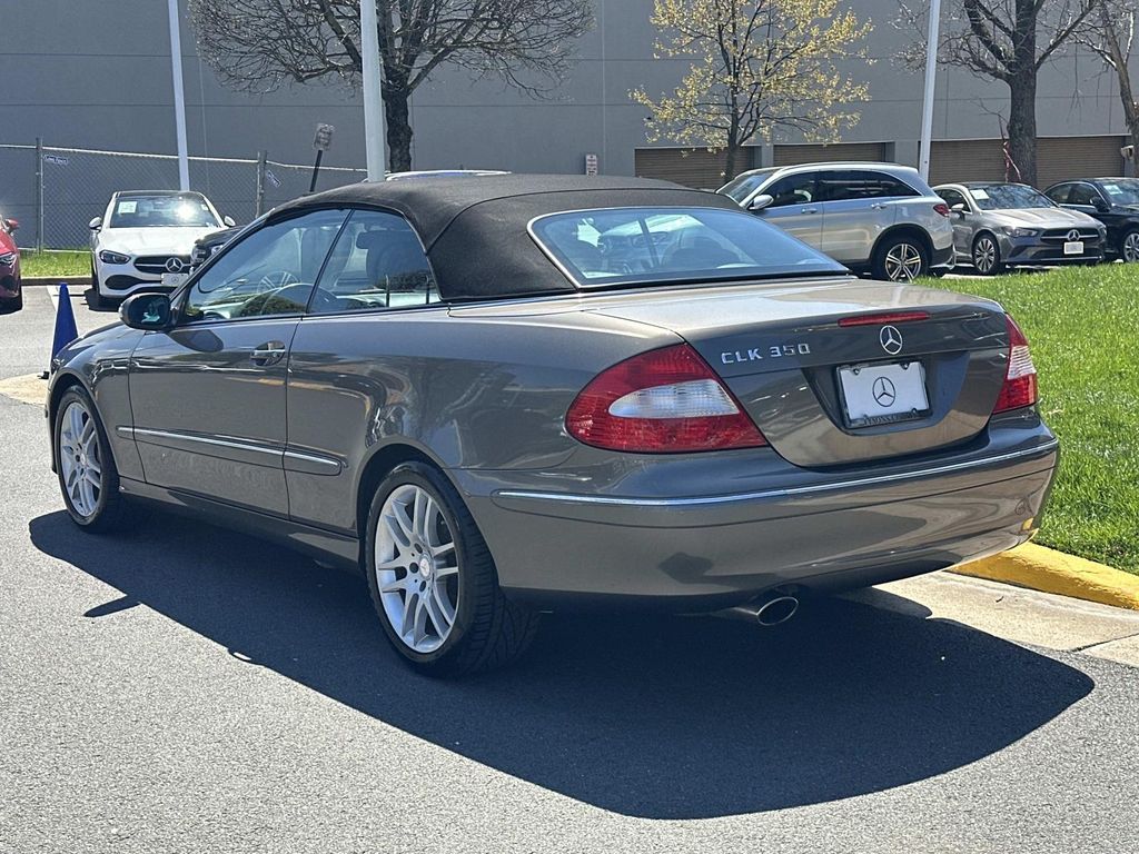 Thumbnail: 2009 Mercedes-Benz CLK - 15