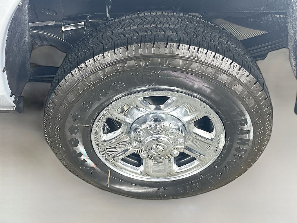 New 2026 Silver Ram Tradesman image 16