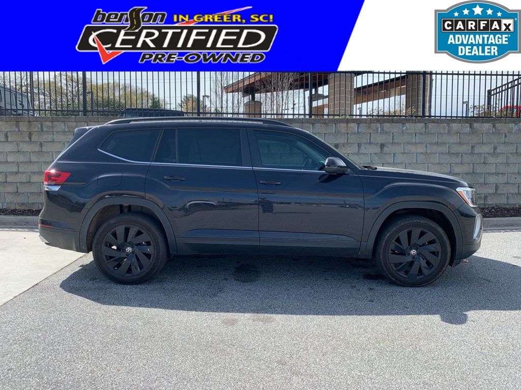 2024 Volkswagen Atlas SE FWD with Technology