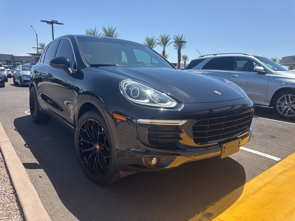 Thumbnail: 2017 Porsche Cayenne - 3