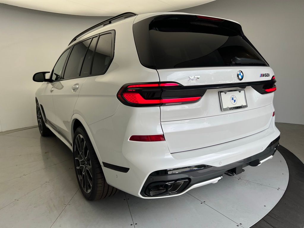 Thumbnail: 2025 BMW X7 - 4