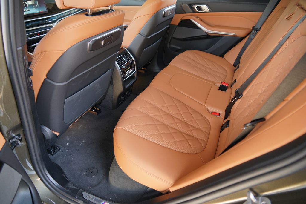 Thumbnail: 2026 BMW X5 - 18
