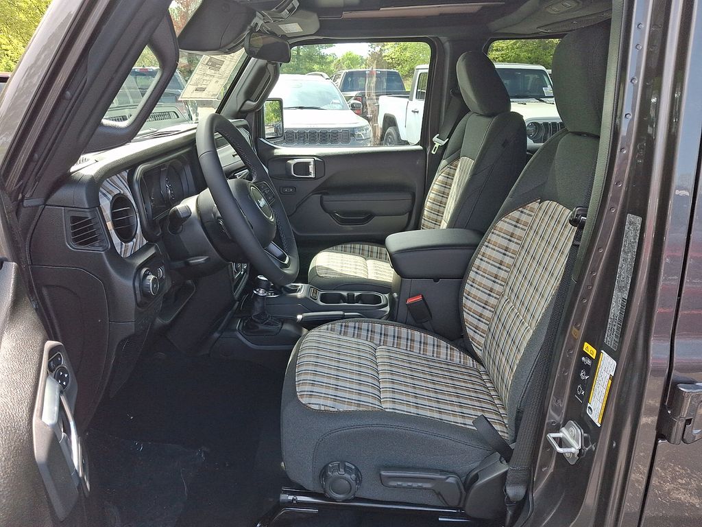 New 2026 Jeep Wrangler SUV