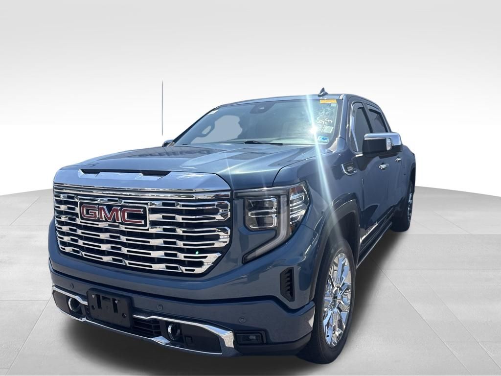 Used 2024 Blue GMC Denali image 3