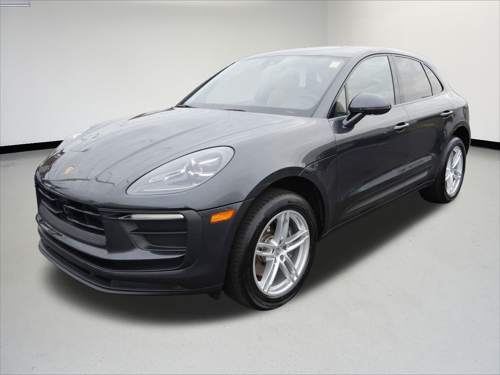 Thumbnail: 2023 Porsche Macan - 1