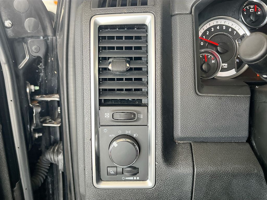 Used 2023 Black Ram SLT image 10